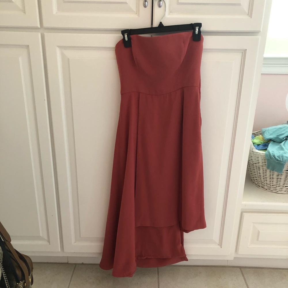 Women’s strapless coral dress